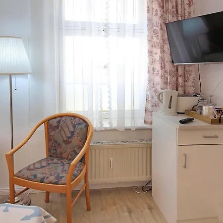 Ferienzimmer In Der Villa Ostseelilie Засниц Номер фото