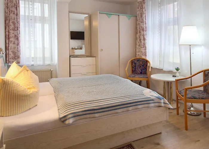 Ferienzimmer In Der Villa Ostseelilie